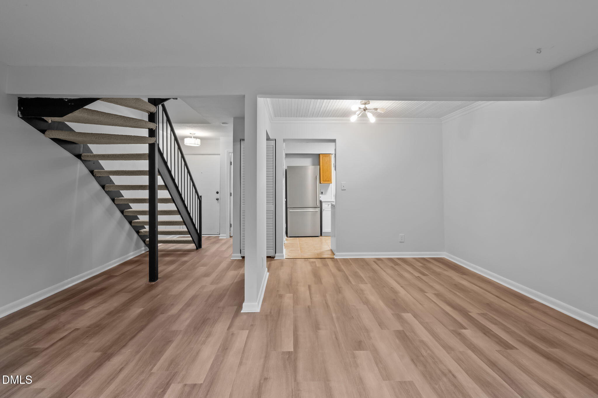 220 Elizabeth Street Apt C-11