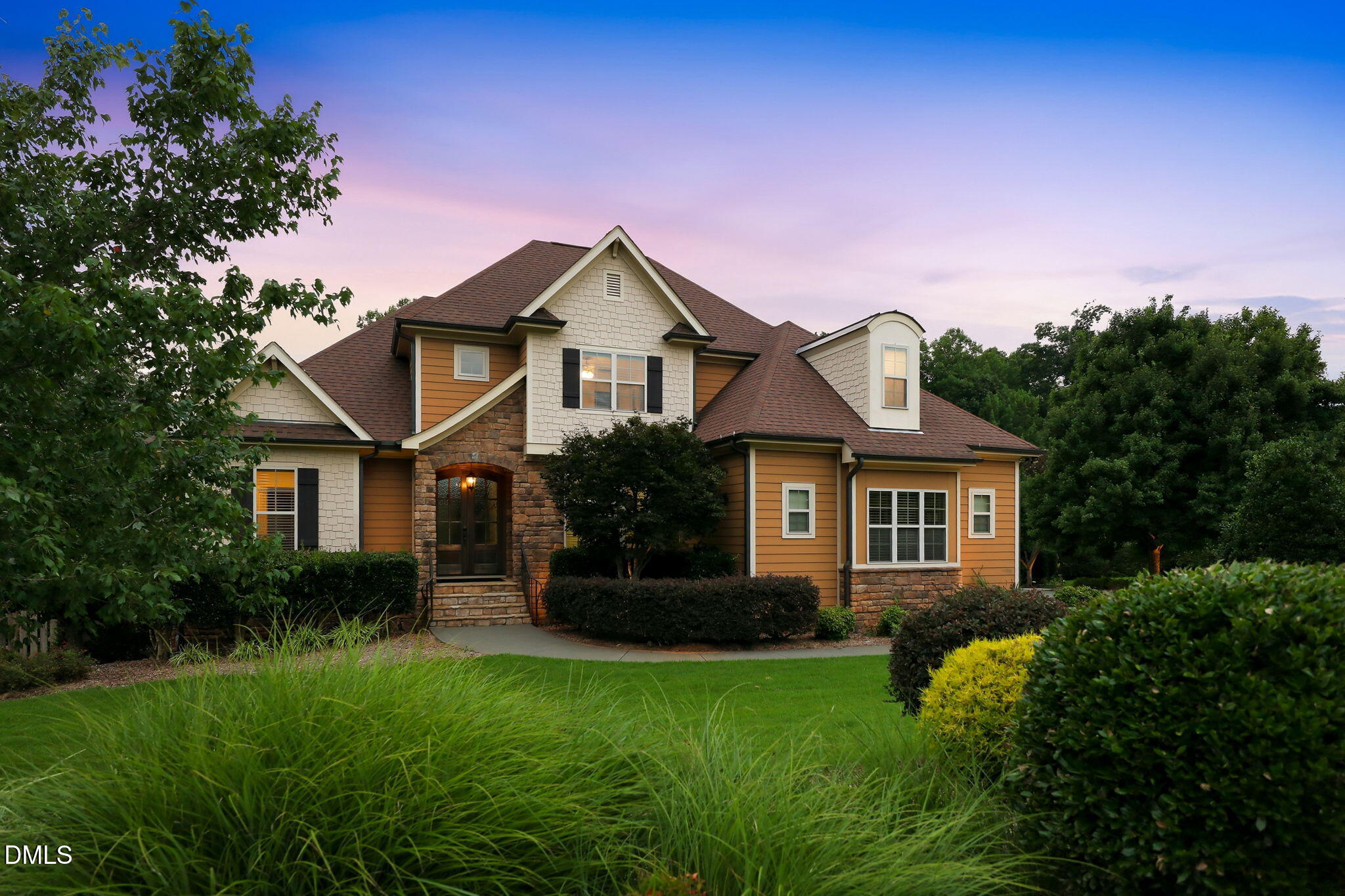 8601 Mangum Hollow Drive