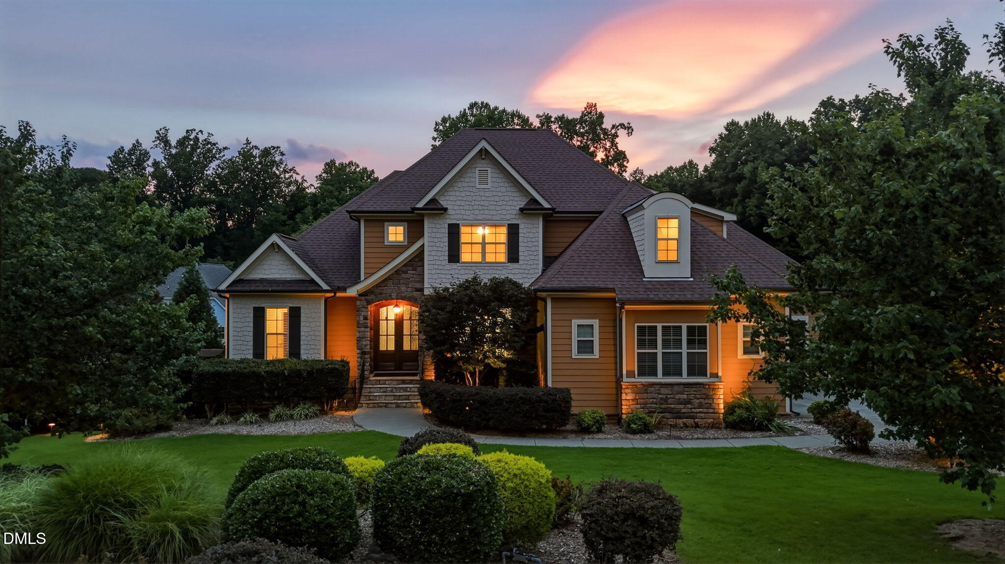 8601 Mangum Hollow Drive