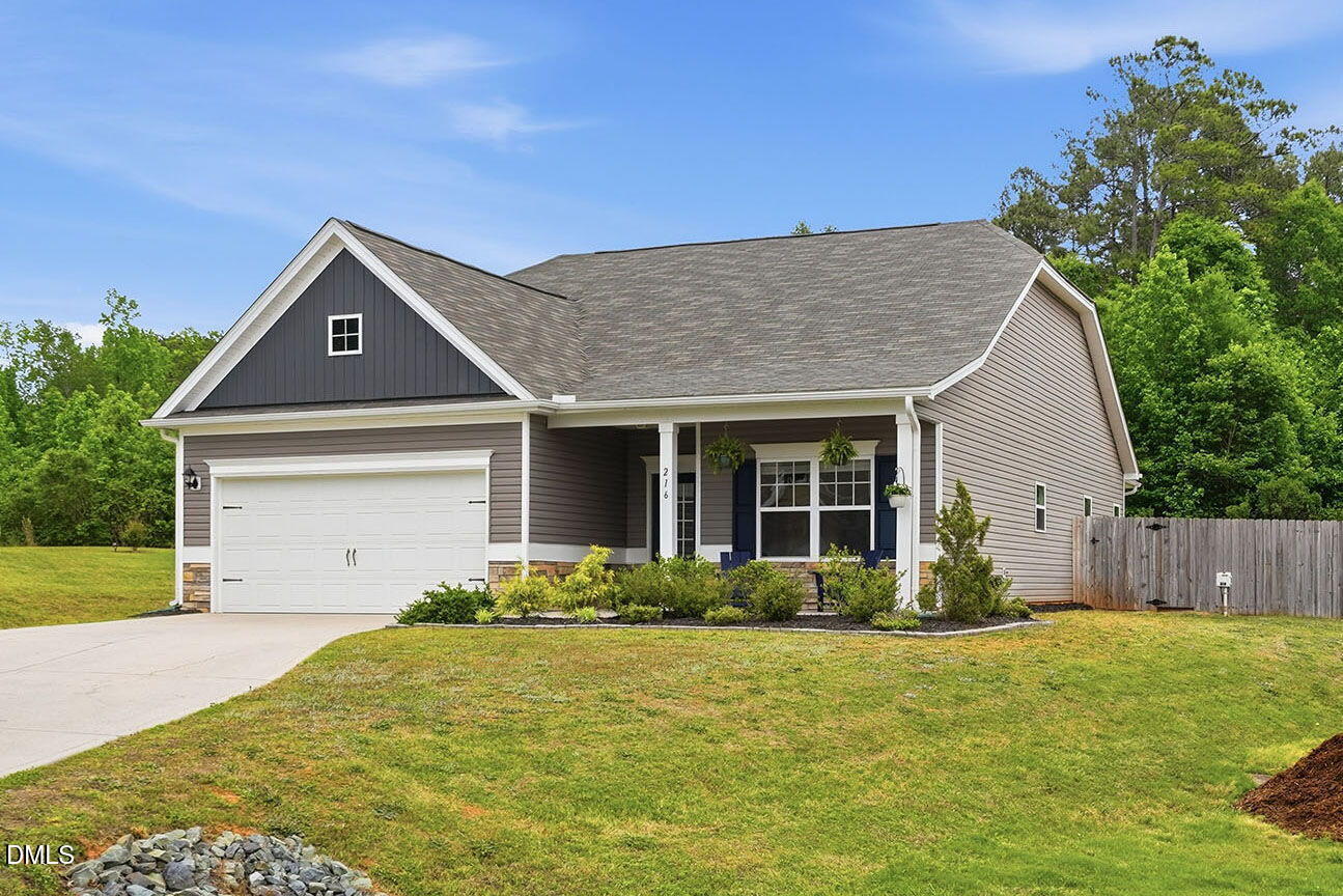 216 Clarendon View Court