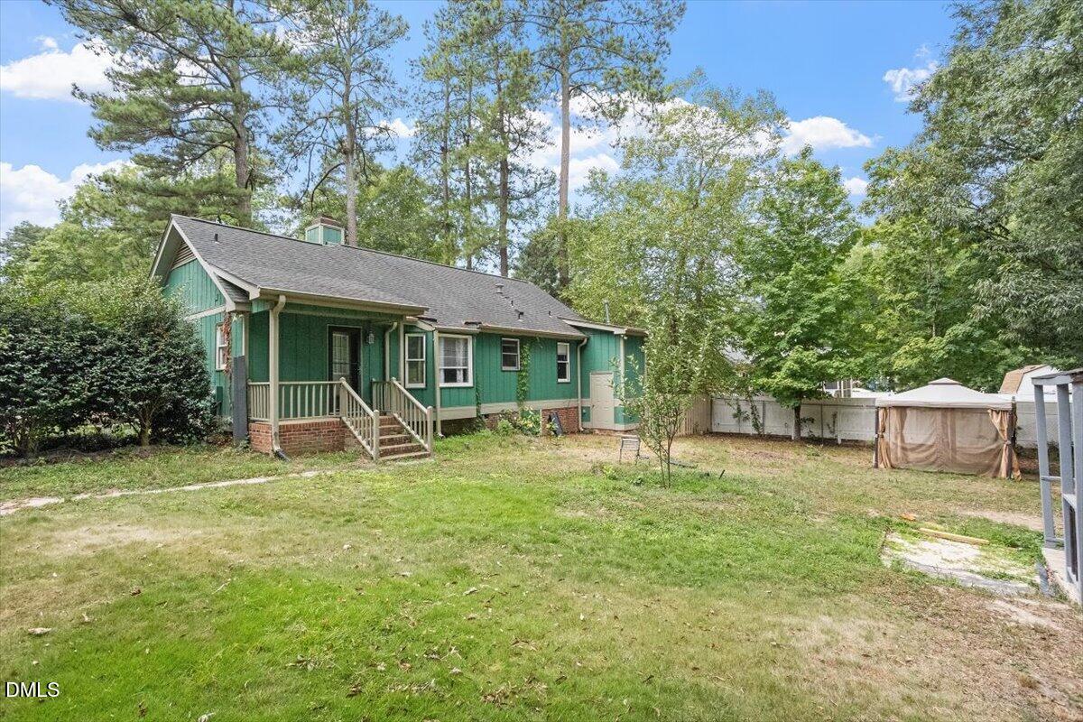 105 Glenn Meadow Court