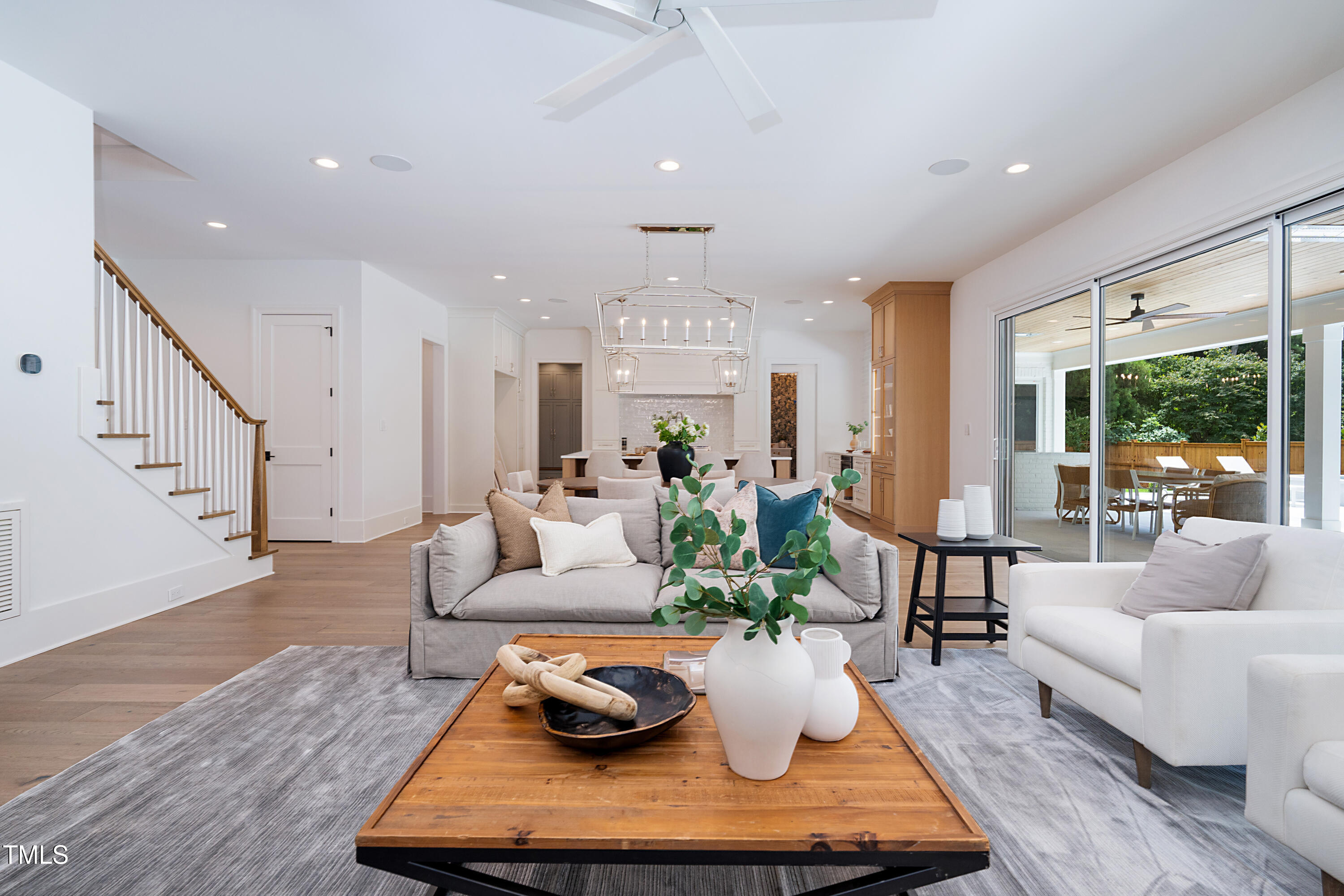 6844 Greystone Drive