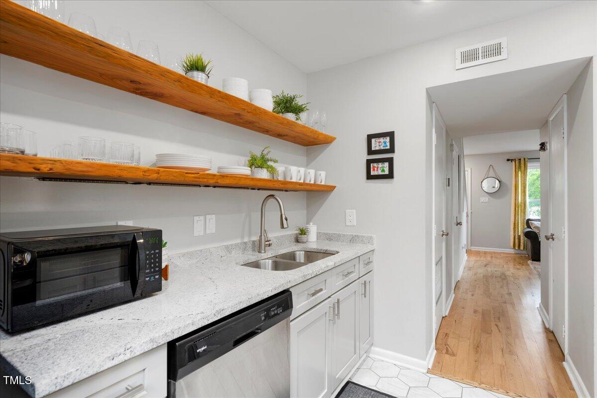 Apex, North Carolina 27502, United States, 4 Bedrooms Bedrooms, ,3 BathroomsBathrooms,Residential,Active,176668