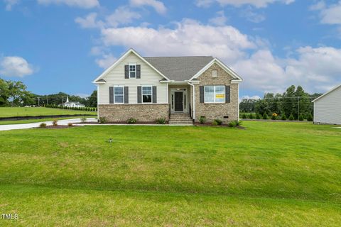 Photo of 93 Ausban Ridge Lane, Four Oaks, NC 27524 (MLS # 10176943)
