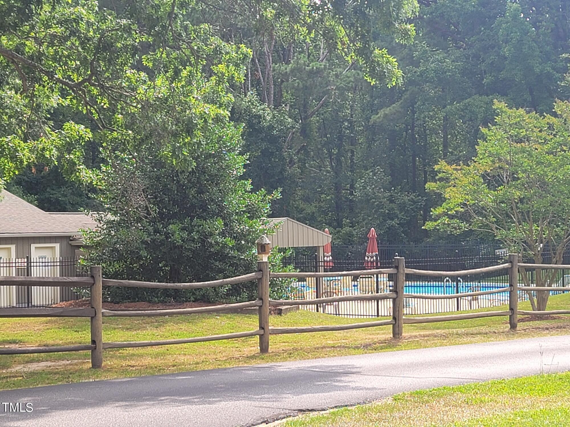 1128 Creekside Trail