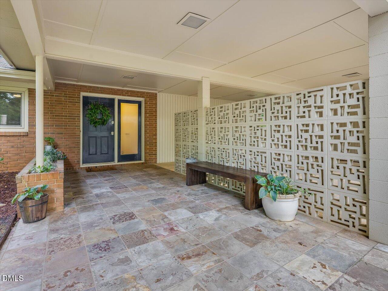 1229 Fairlane Road