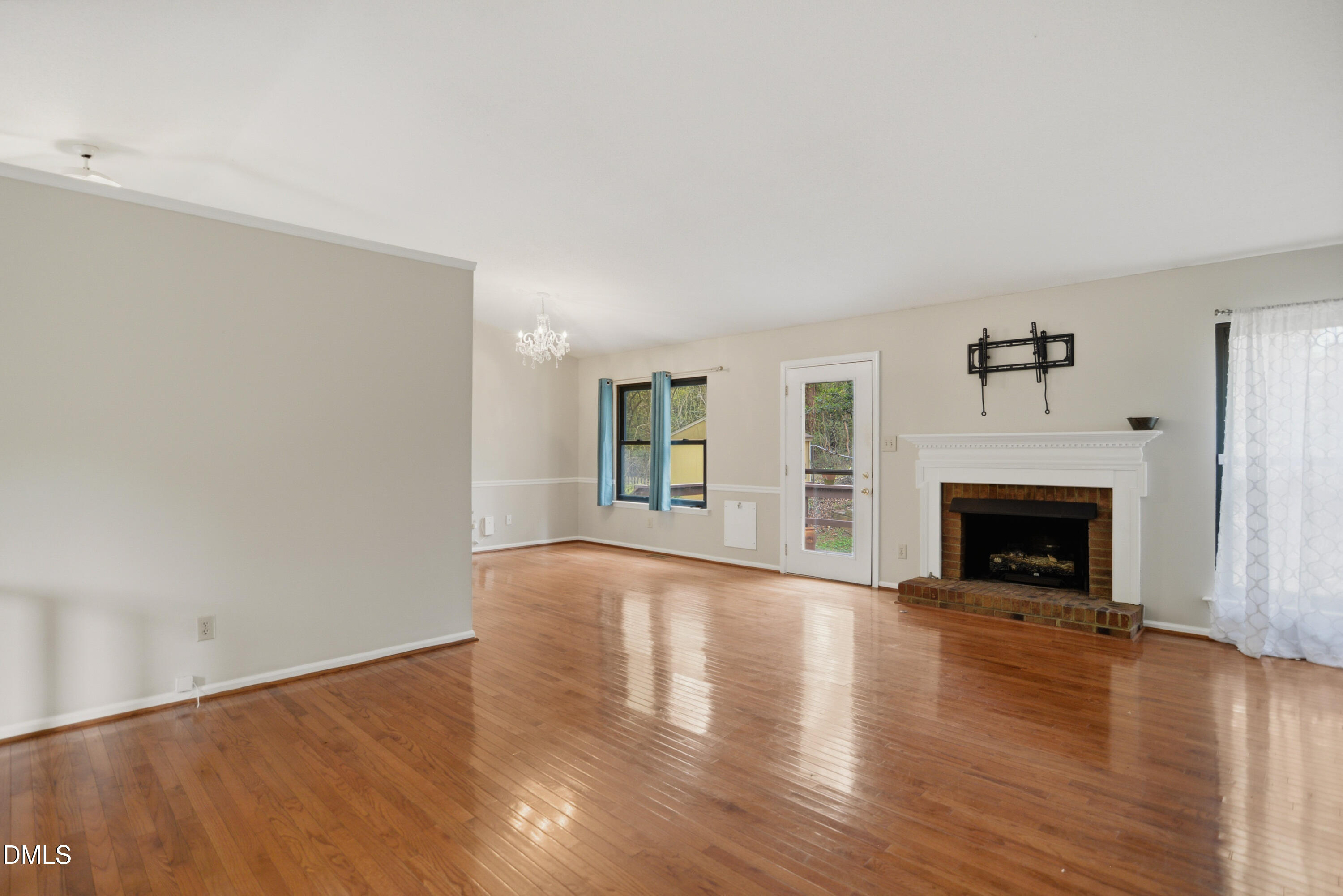 5609 Groomsbridge Court