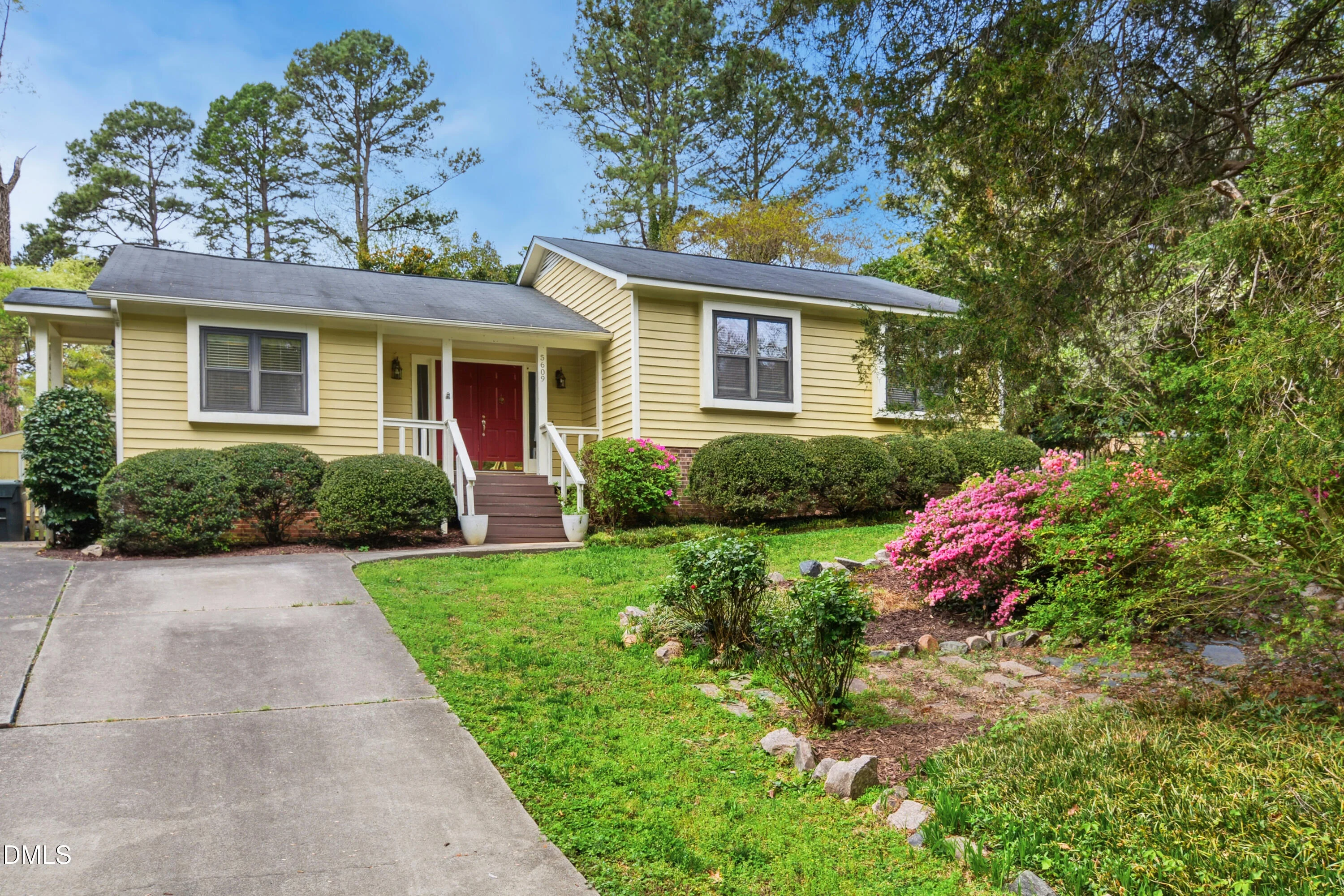 5609 Groomsbridge Court
