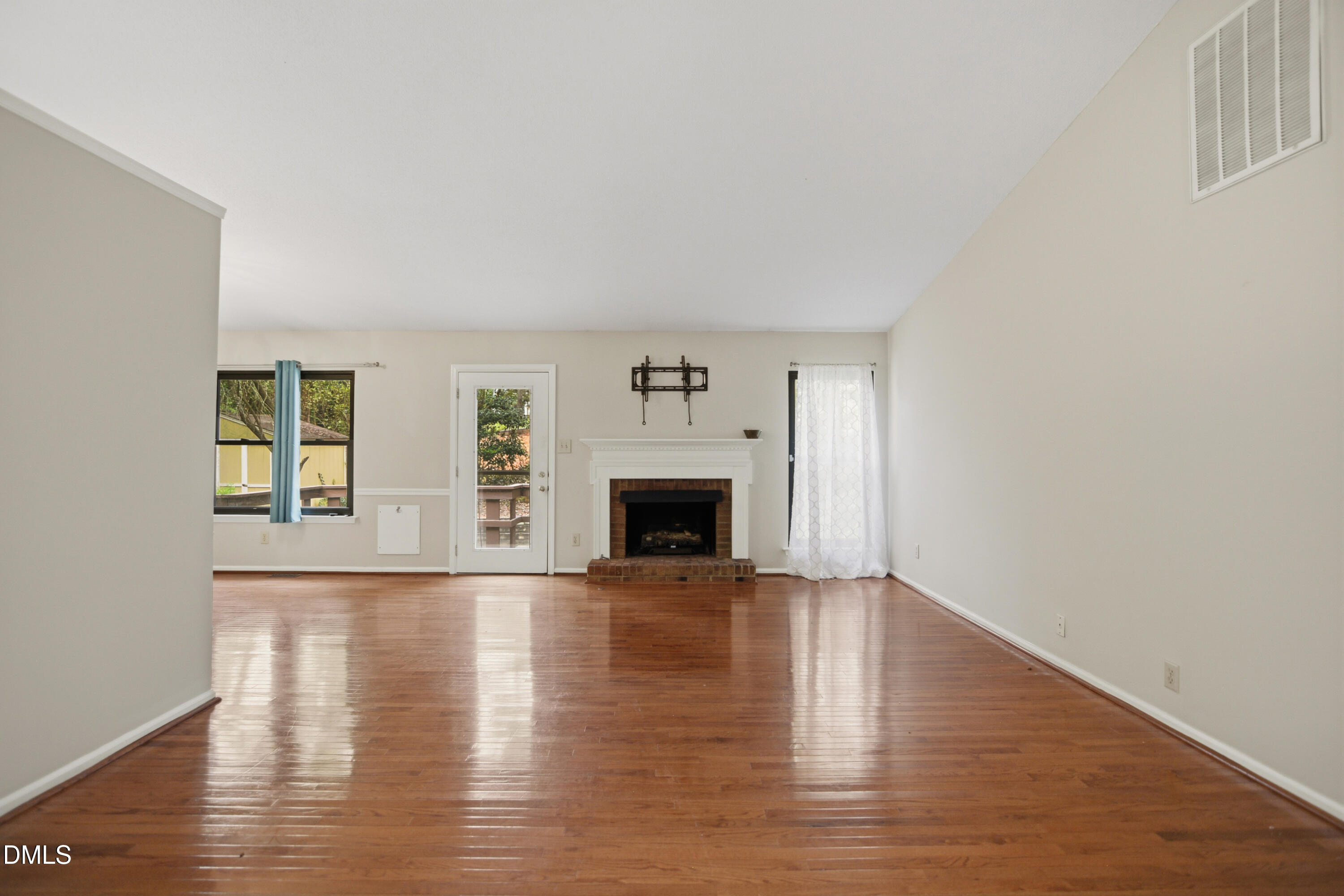 5609 Groomsbridge Court