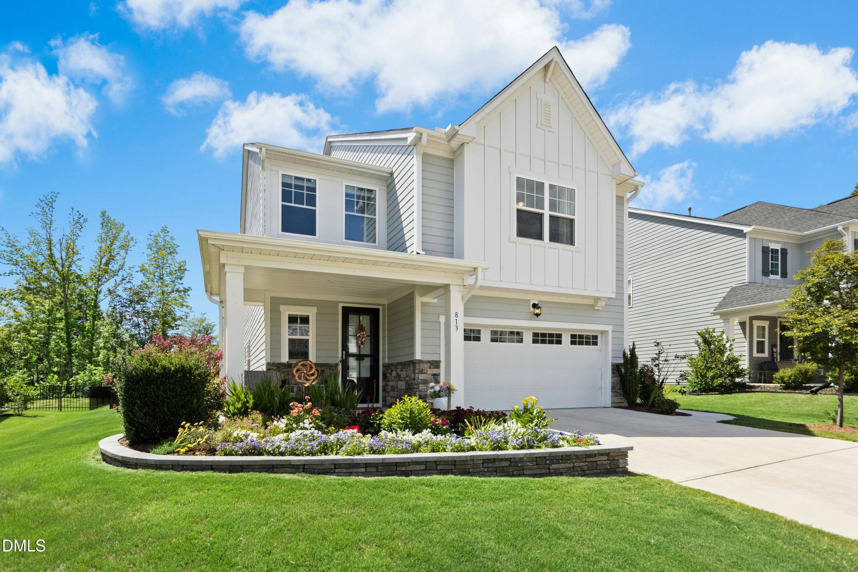 813 Precipice Way