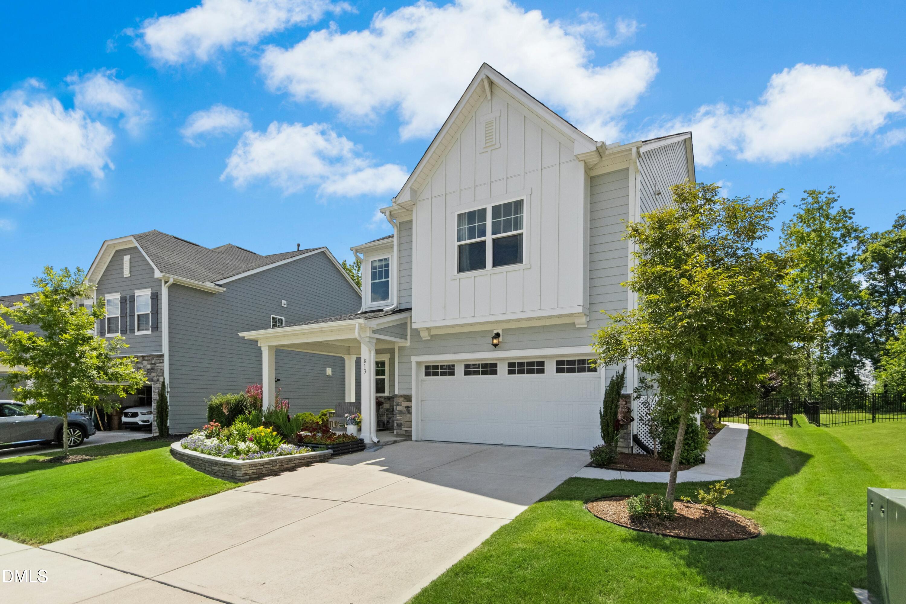 813 Precipice Way