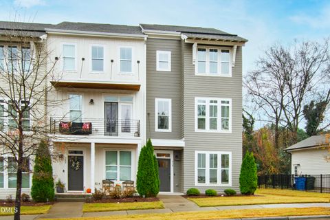 718 Peakland Place Raleigh NC 27604