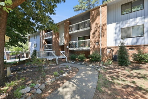 Photo of 1008 Sandlin Place #B, Raleigh, NC 27606 (MLS # 10172201)