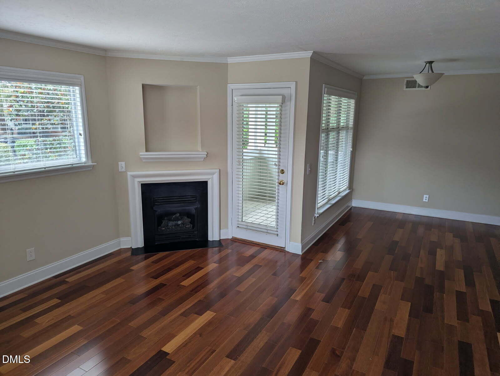 1031 Nicholwood Drive 203