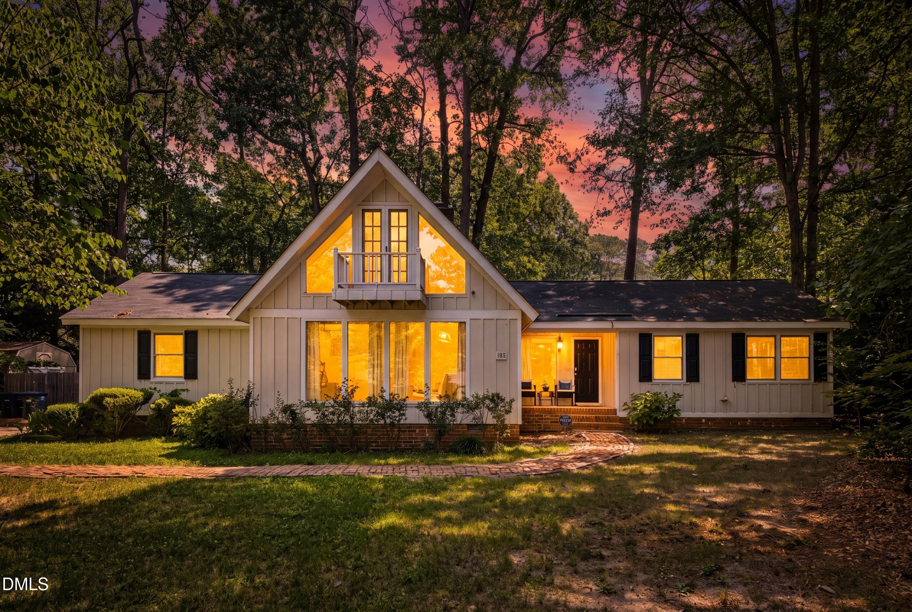 105 Litchfield Court