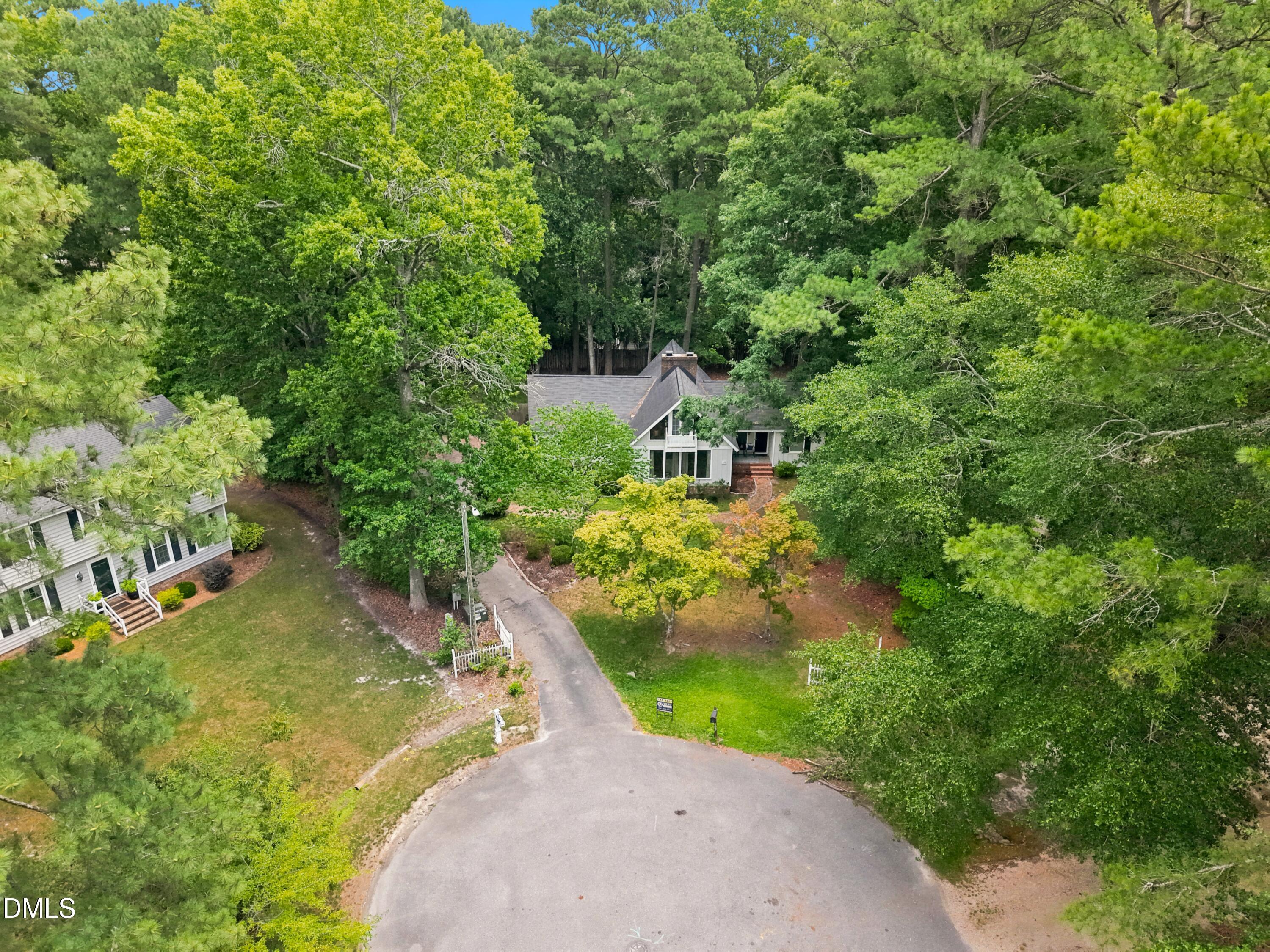 105 Litchfield Court