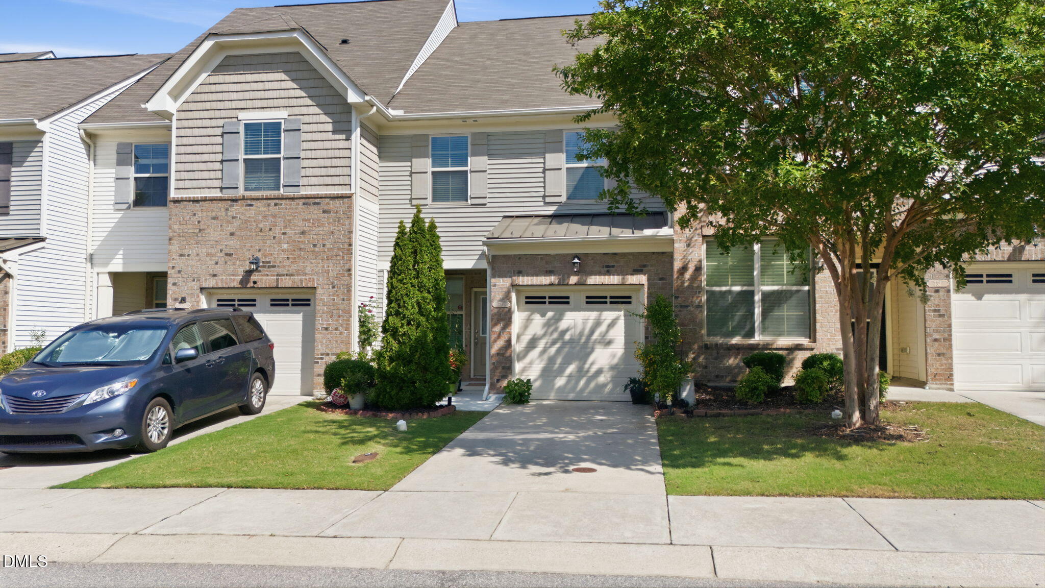 734 Davenbury Way