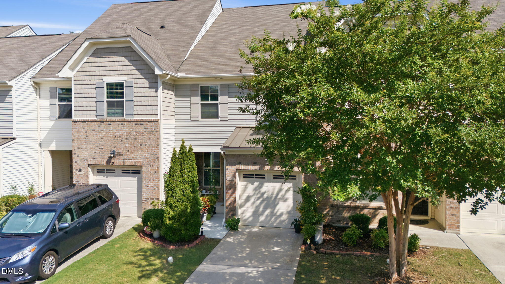 734 Davenbury Way