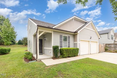 Photo of 509 Timber Meadow Lake Drive, Fuquay Varina, NC 27526 (MLS # 10114004)