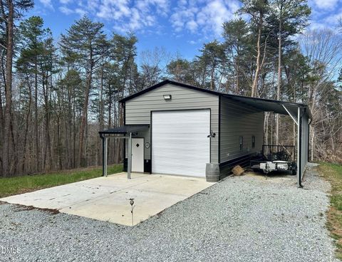 61 Ridgeview Road Leasburg NC 27291