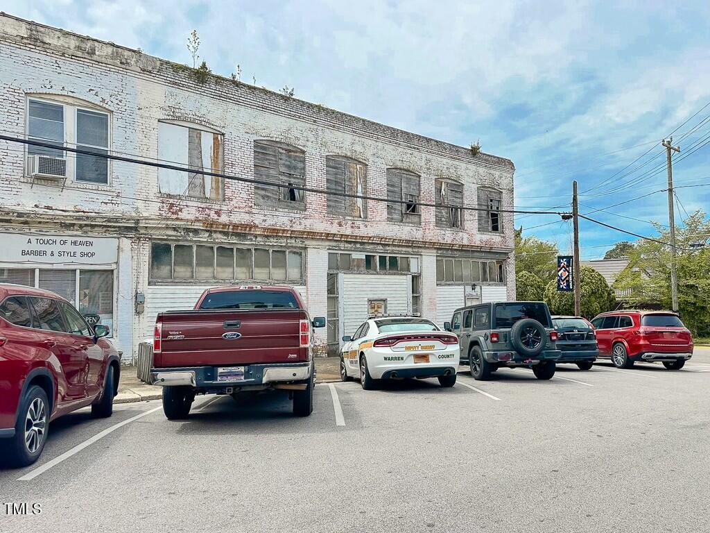 119 W Market Street