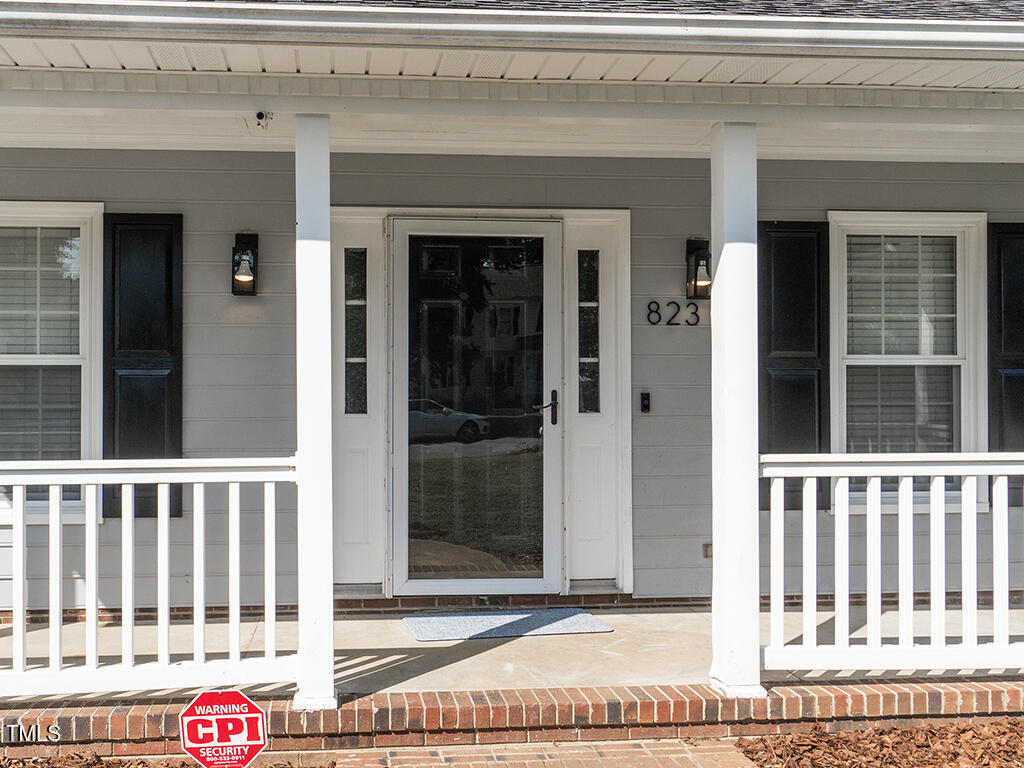 823 Cornwallis Drive