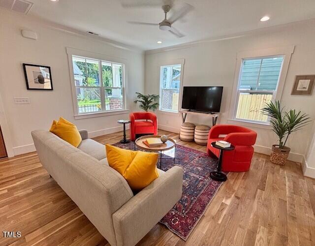 Durham, North Carolina 27705, United States, 2 Bedrooms Bedrooms, ,3 BathroomsBathrooms,Residential,Active,169324