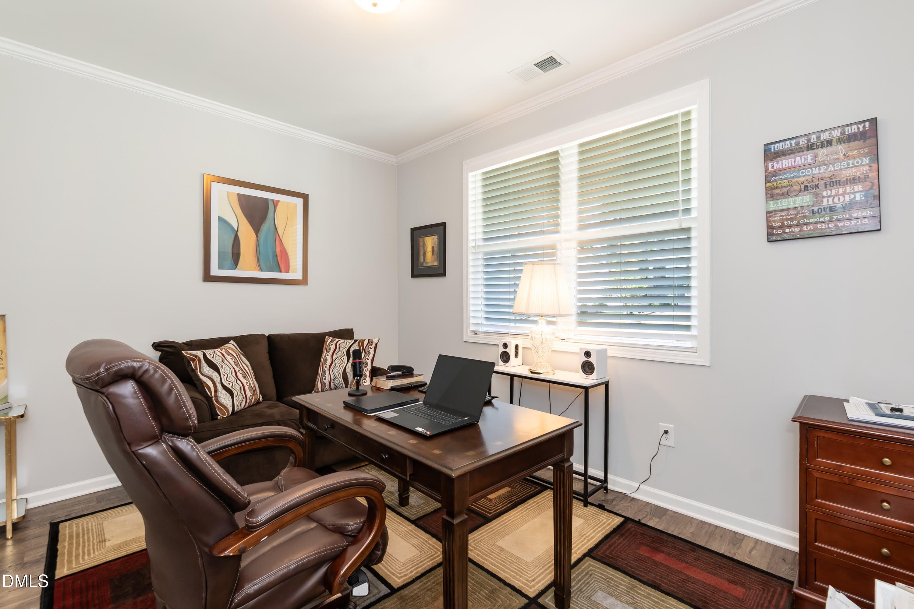 1009 Crescent Moon Court