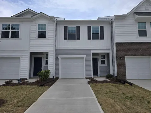 MLS: 10083838