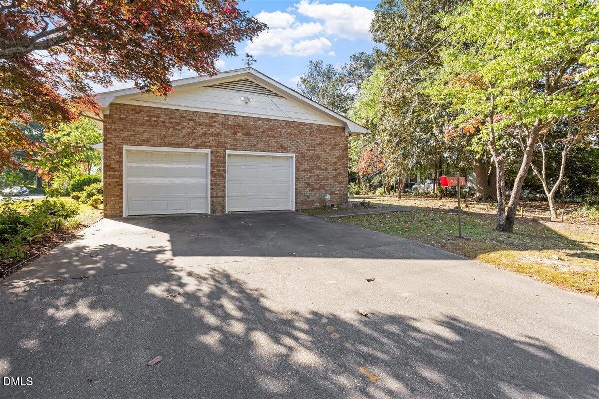 700 E Harnett Street