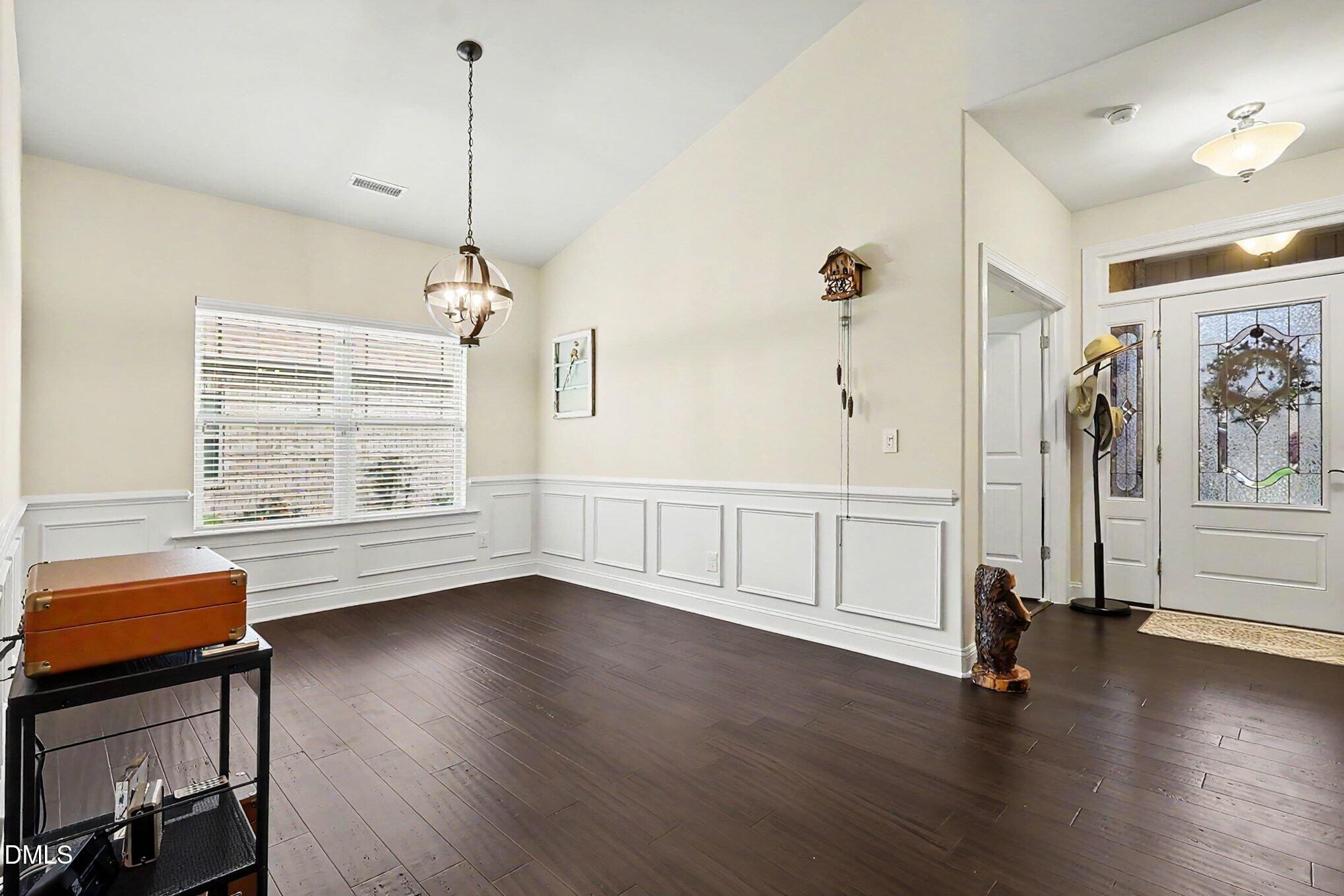 608 Sippihaw Oaks Drive