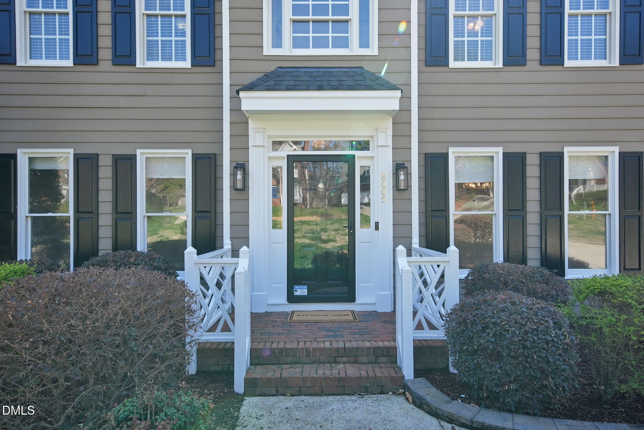 8005 Looking Glass Court