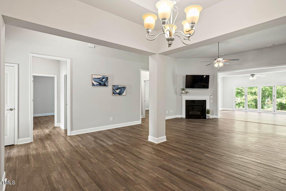 11 Woodwater Circle