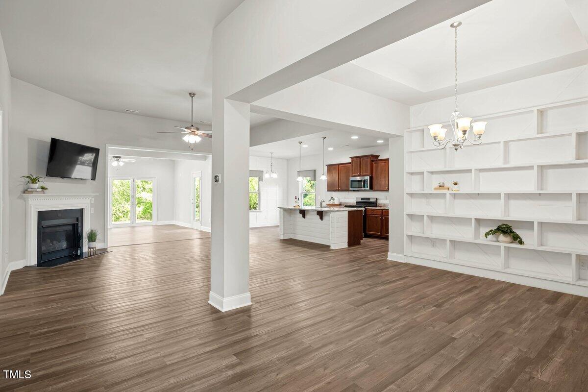 11 Woodwater Circle