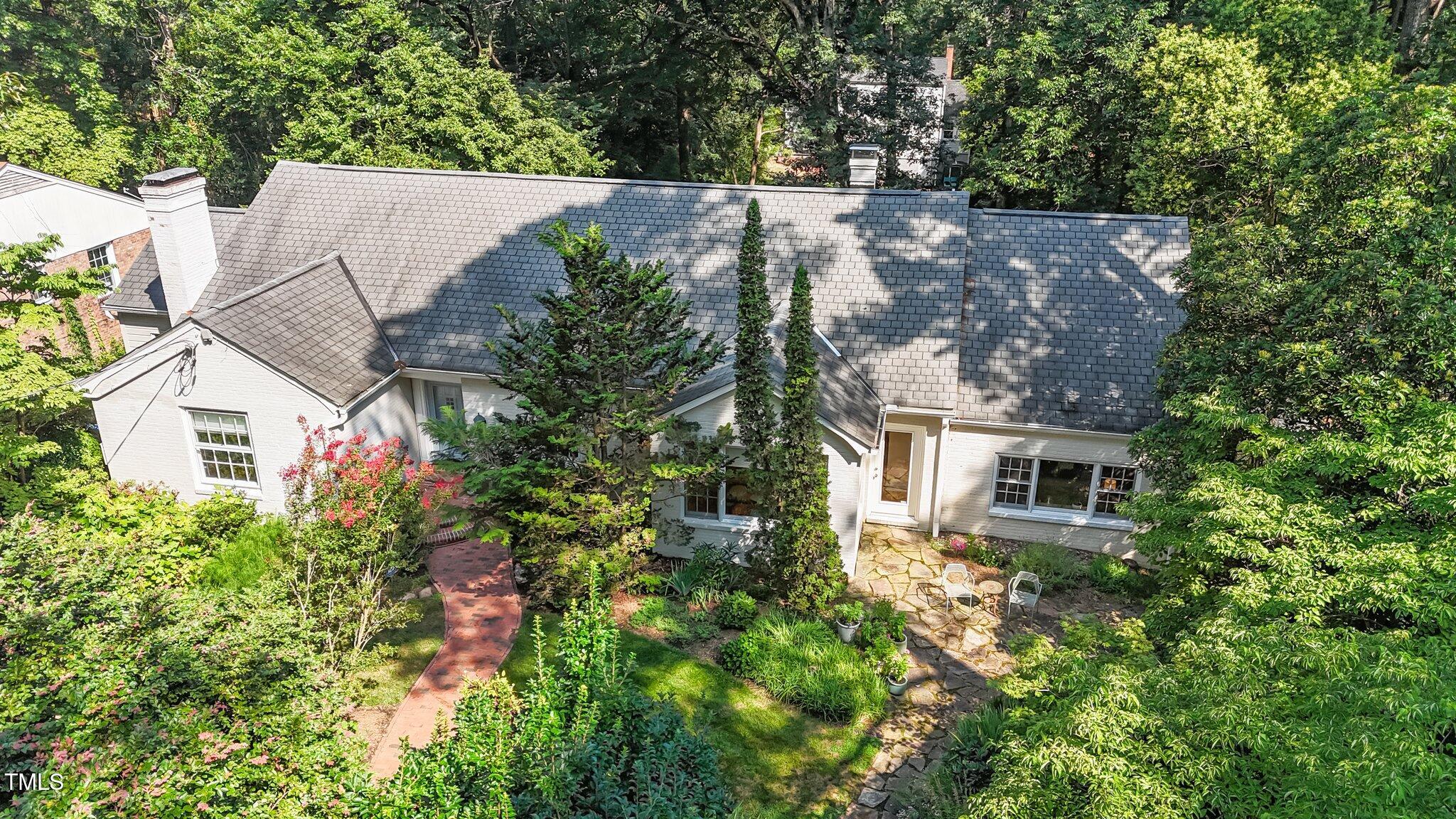 2706 Stuart Drive