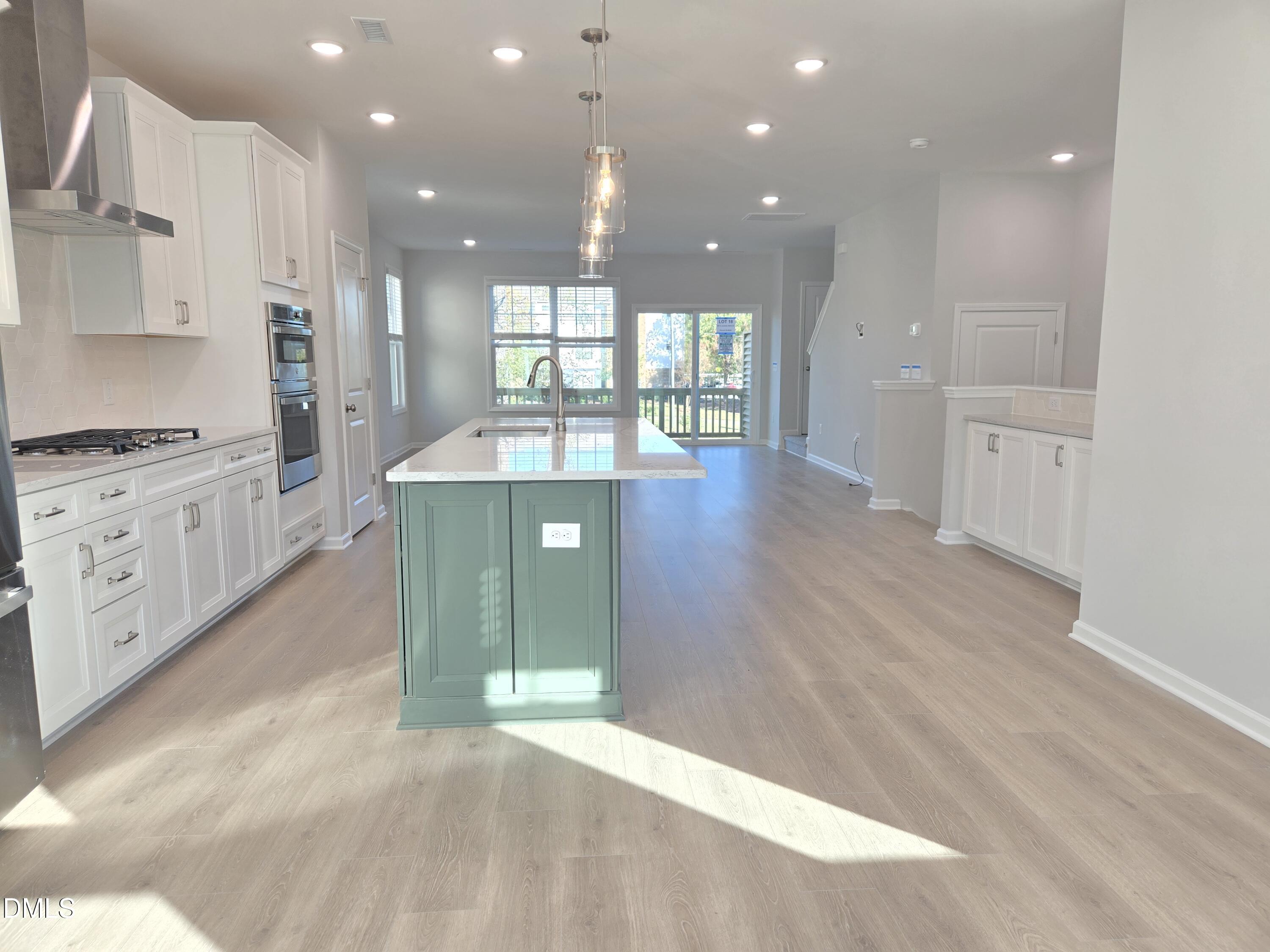 5012 Jowettes Walk Drive 18