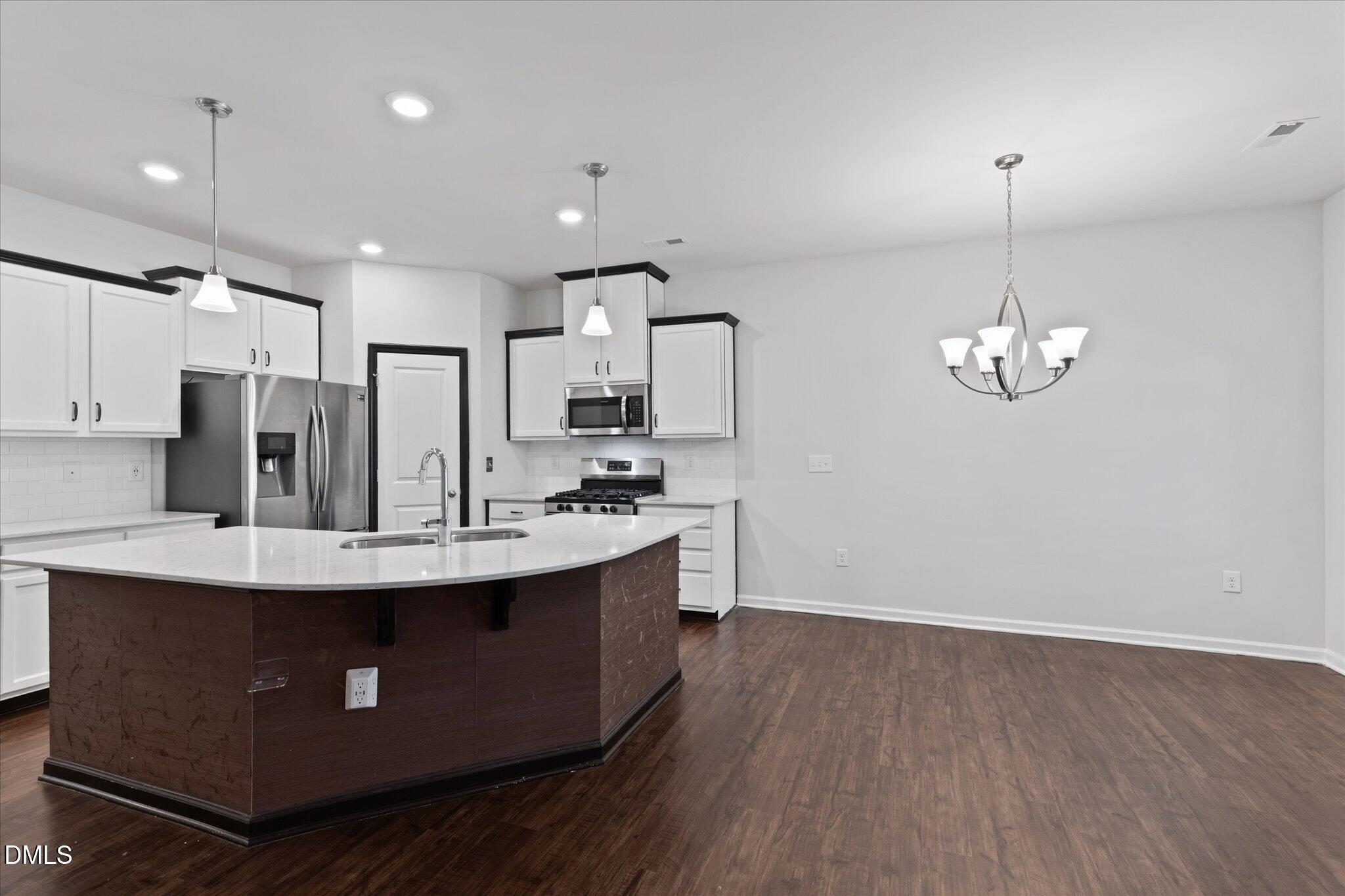 6075 Beale Loop