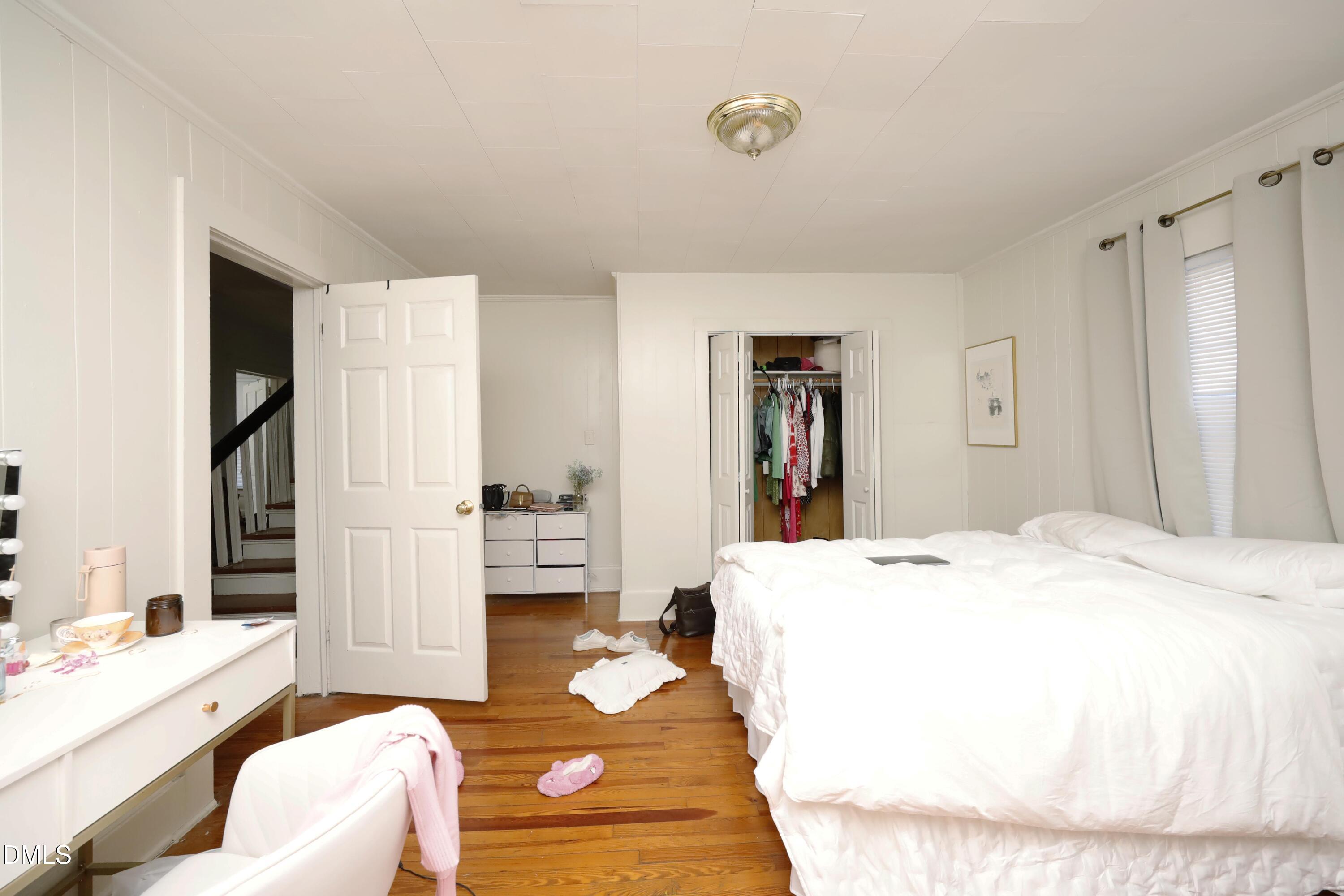 822 Clarendon Street