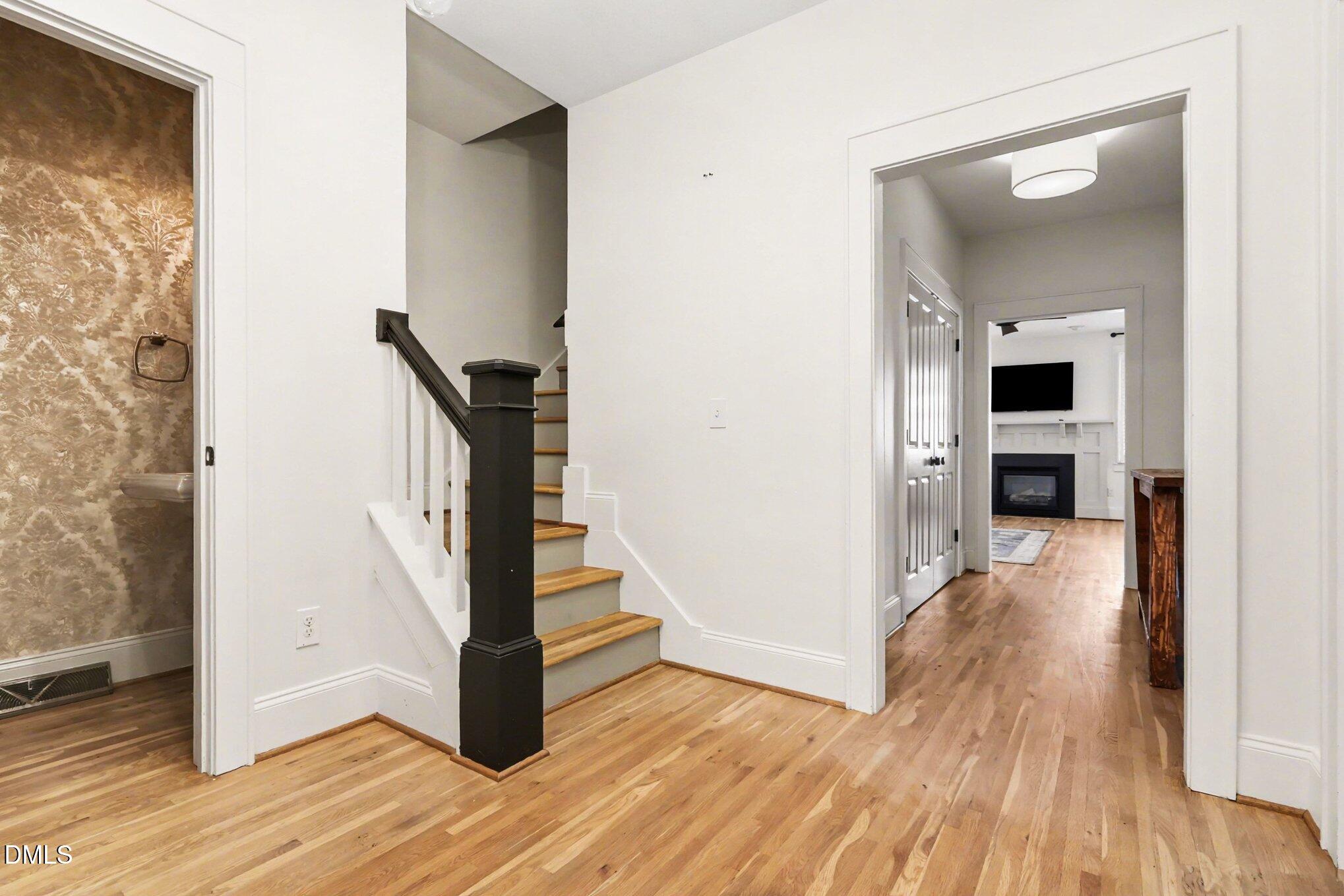 3426 Falls River Avenue