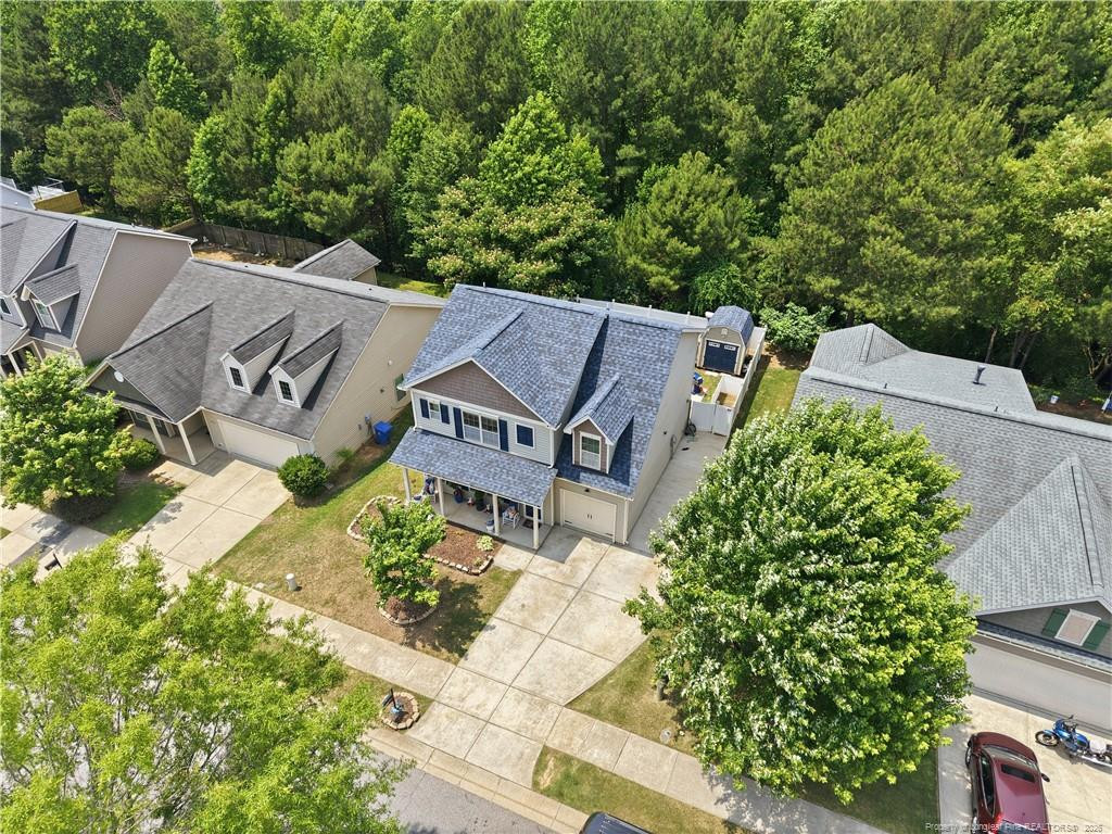 916 Bridlemine Drive