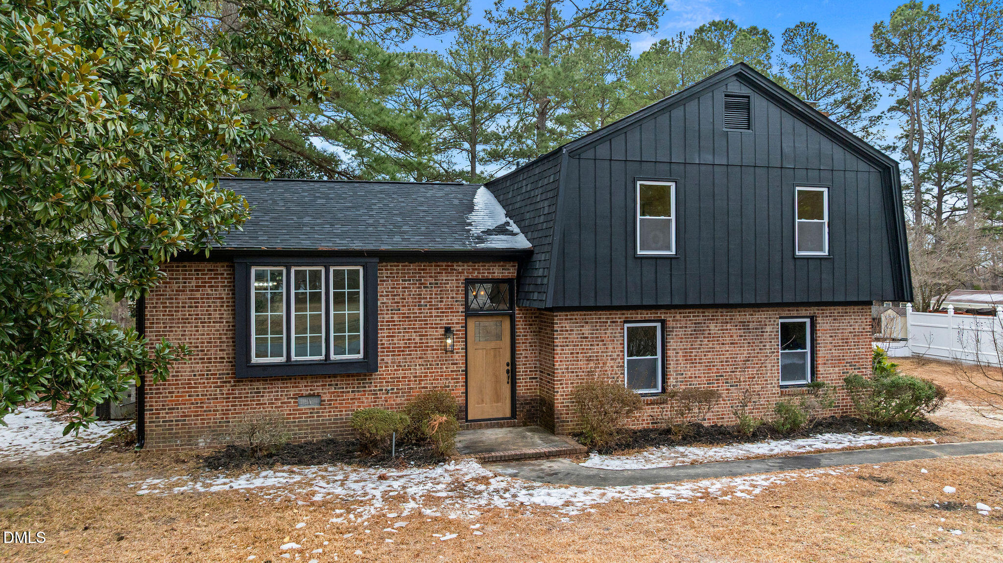 106 Queen Anne Avenue