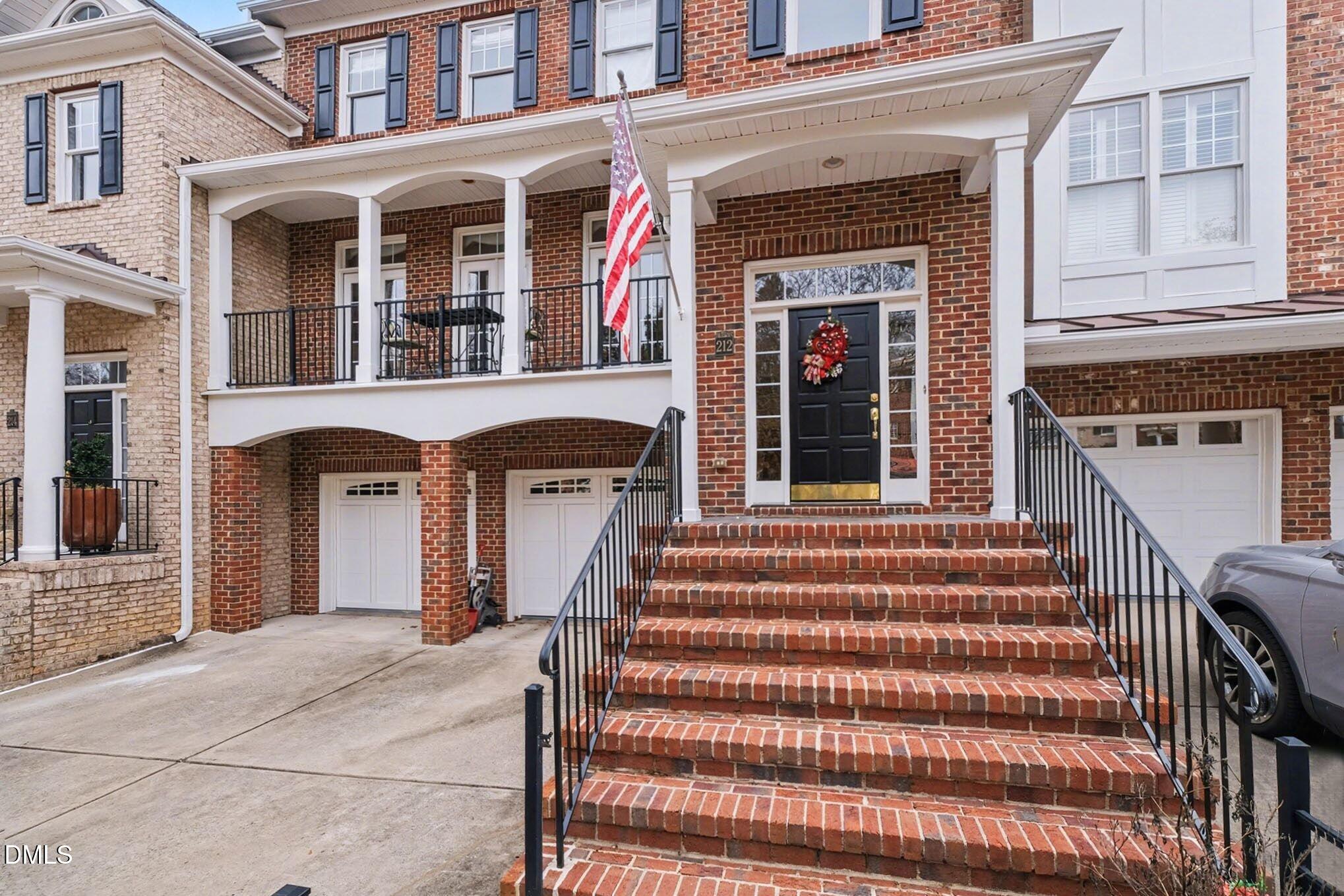 212 Lions Gate Drive