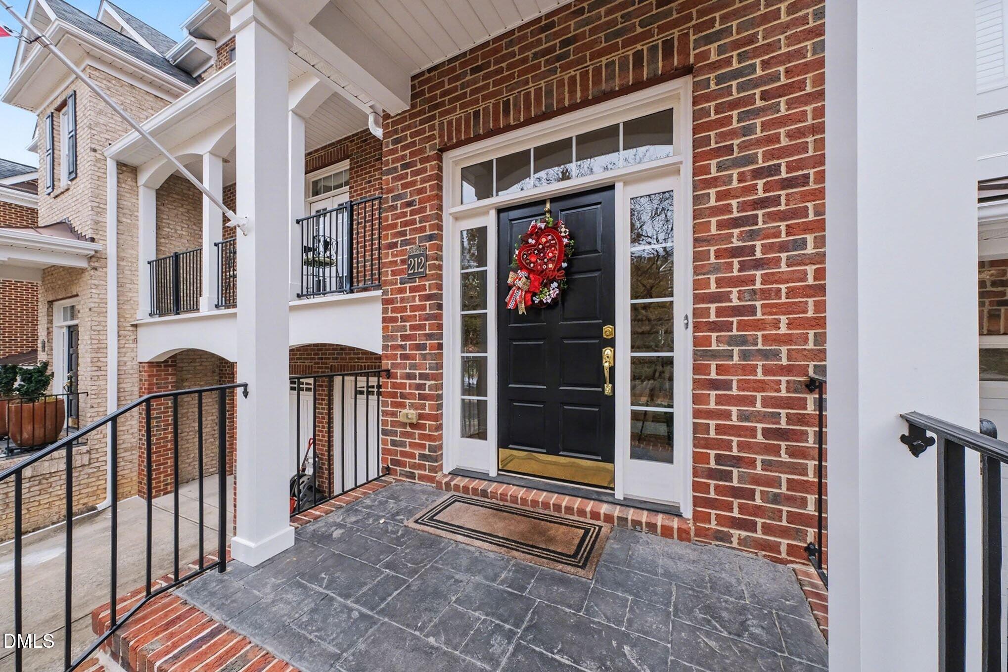 212 Lions Gate Drive