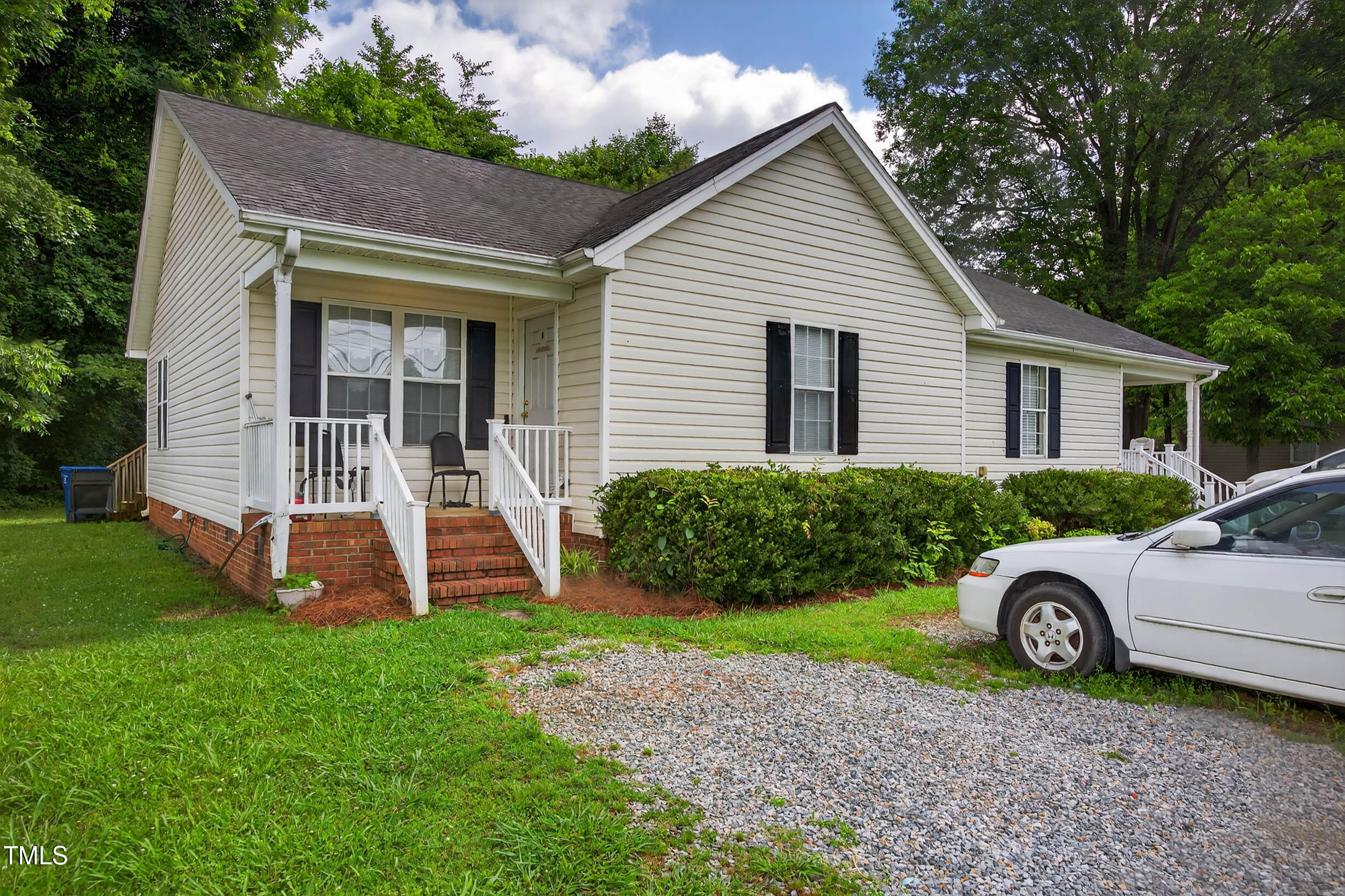 308 E Gilbreath Street