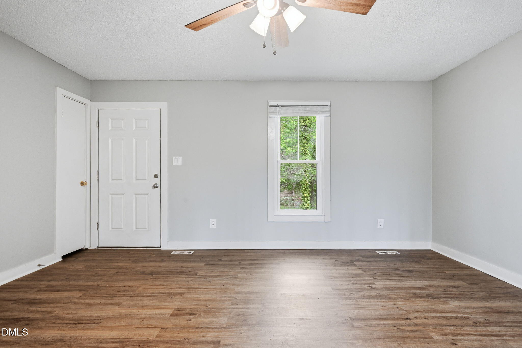943 Holden Road