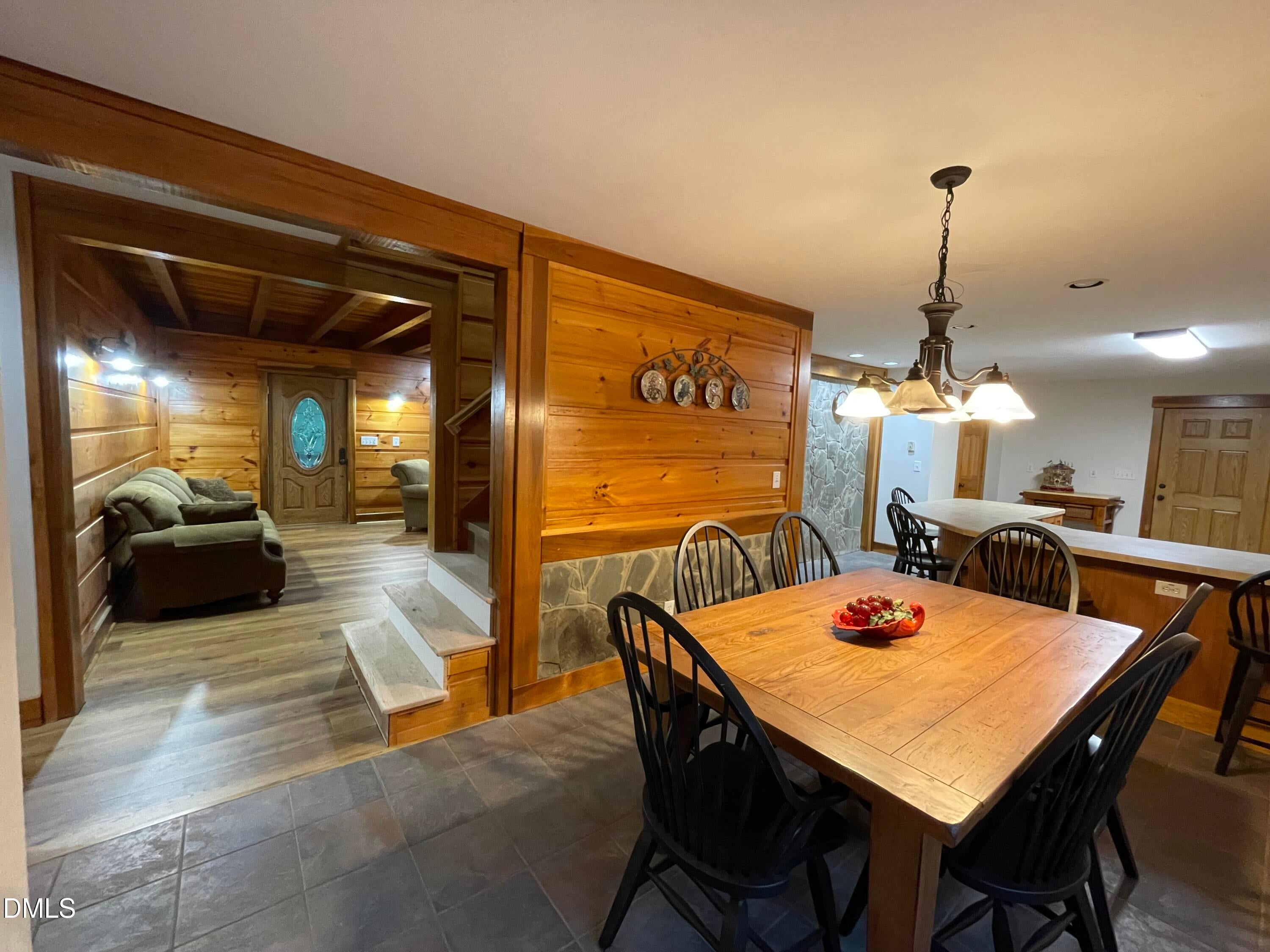 2180 Davis Road