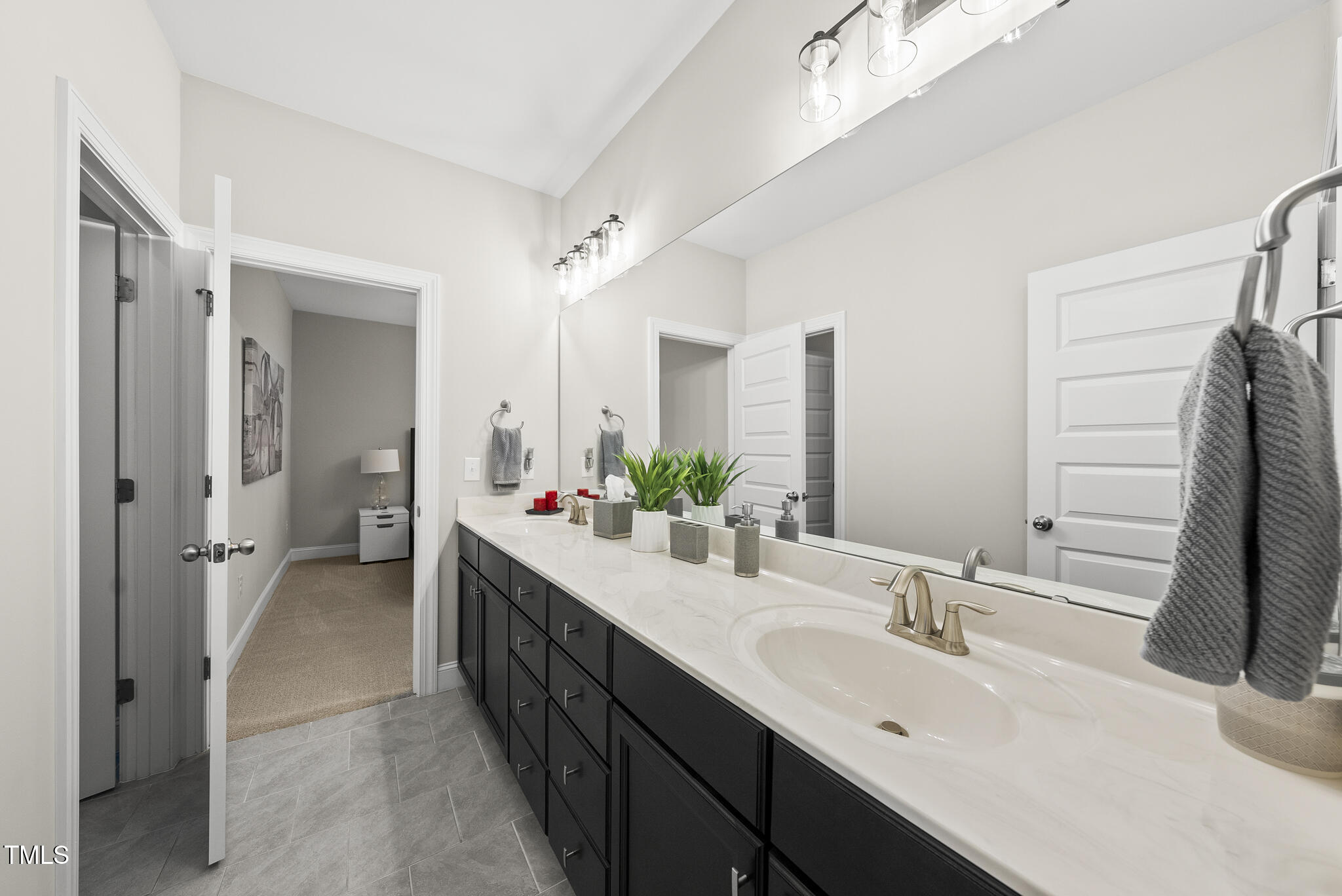 Raleigh, North Carolina 27613, United States, 5 Bedrooms Bedrooms, ,4 BathroomsBathrooms,Residential,Active,167828