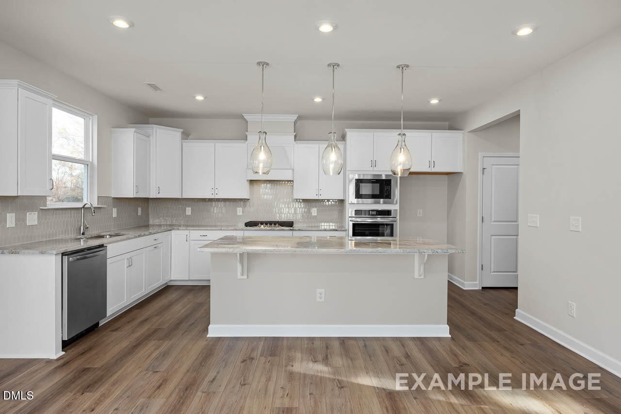 559 Whinfield Place