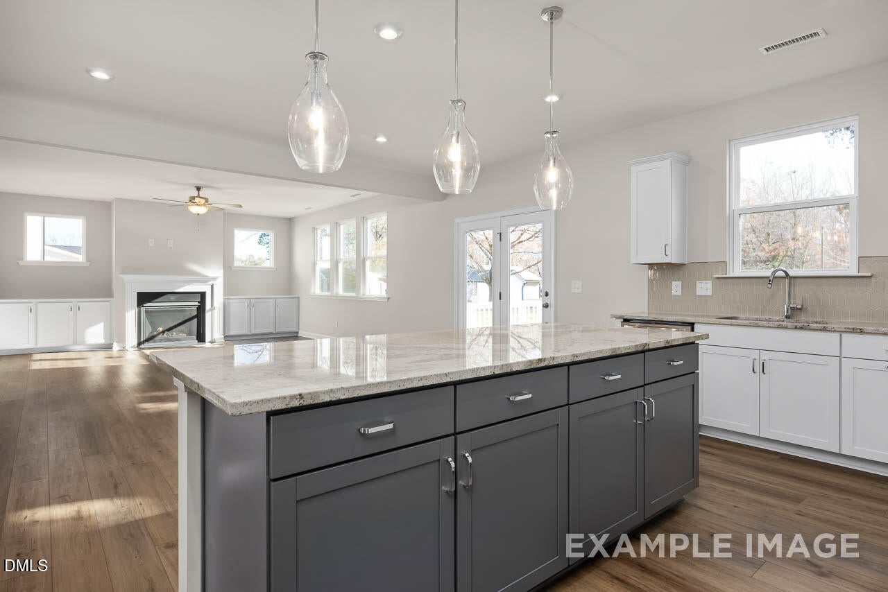 559 Whinfield Place