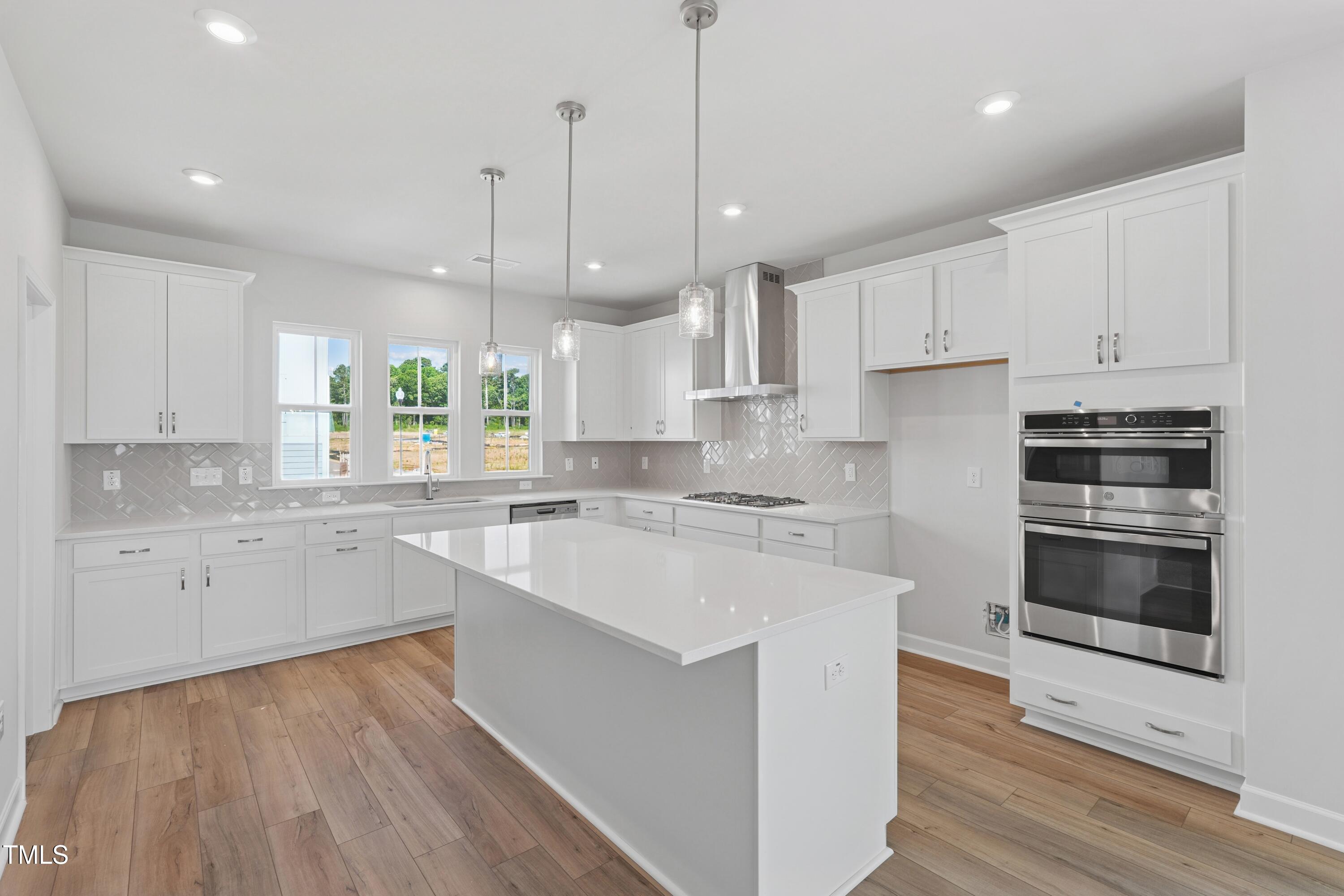 800 Hillfarm Drive